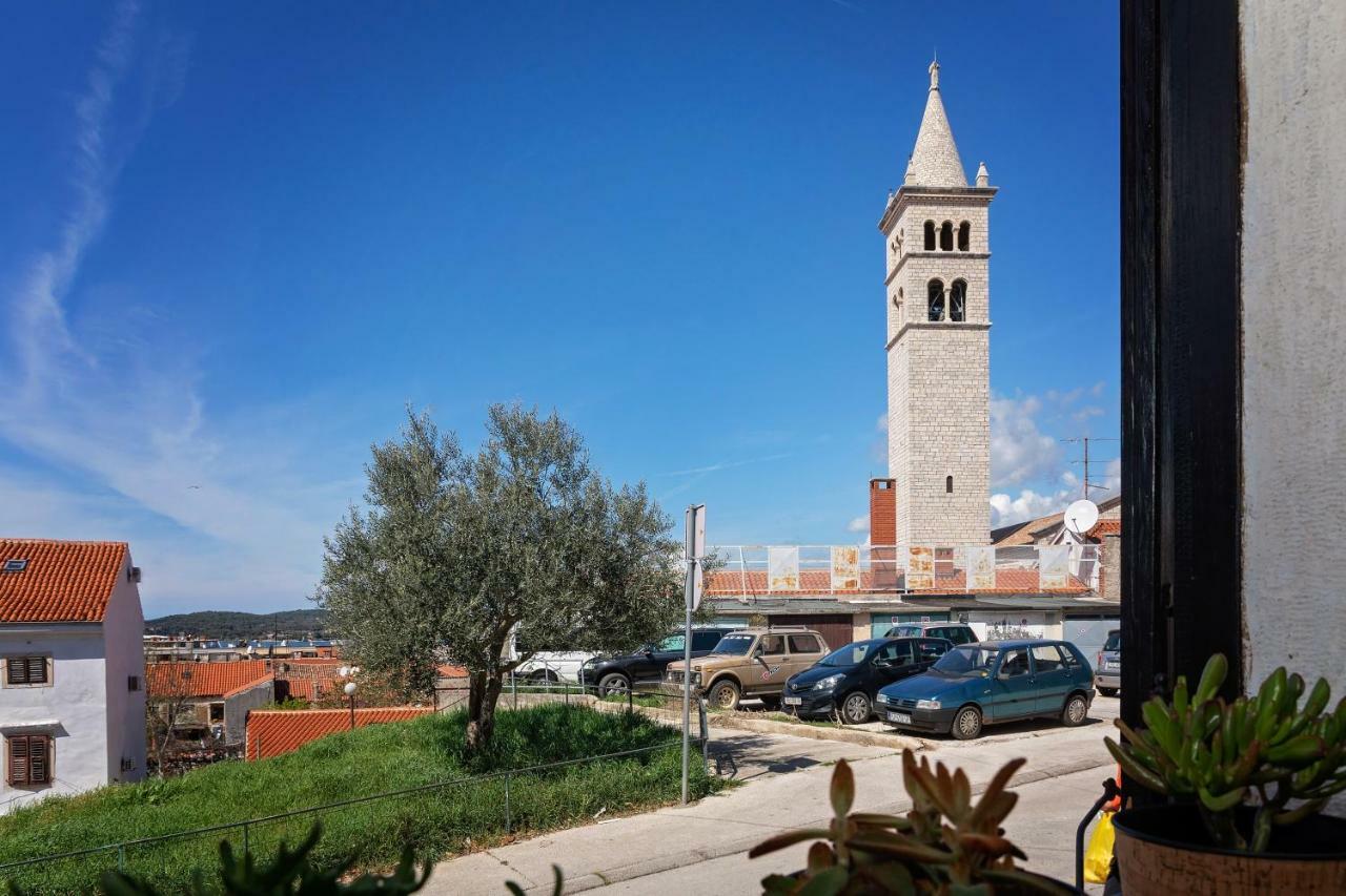 Apartment Arena Pula Exterior foto